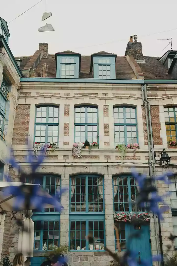 Façade en briques typique du Nord – couvreur à Tourcoing